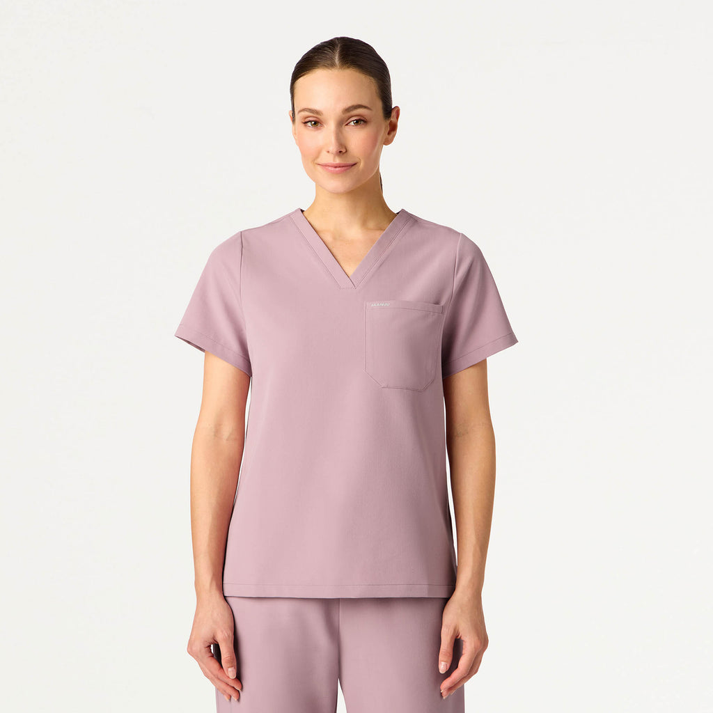 JAANUU Rhena Essential 1 pocket Scrub Top Blossom Pink - Get Scrubbed